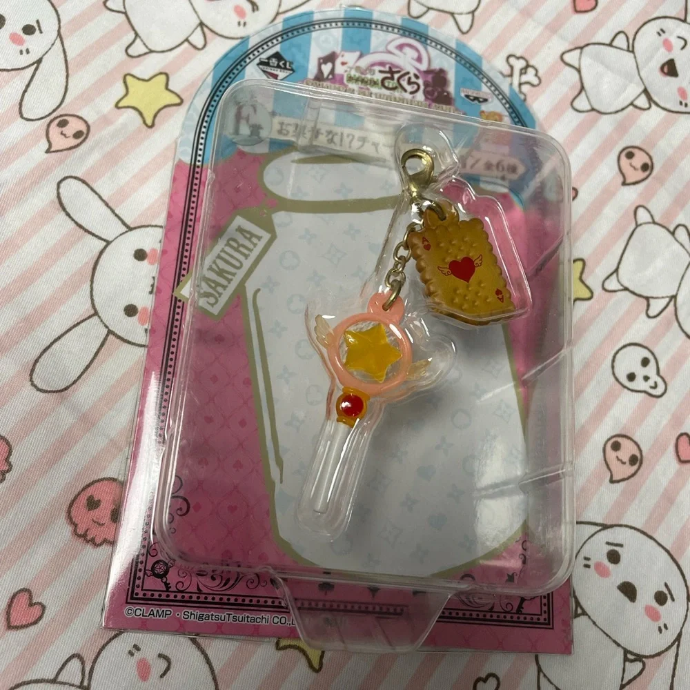 Card Captor Sakura In Wonderland Ichiban Kuji Sakura Staff Cookie Charm Strap - Picture 4 of 6